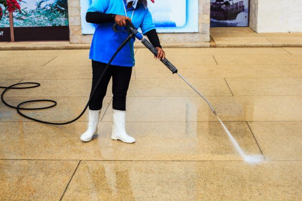 pressure washing services 1